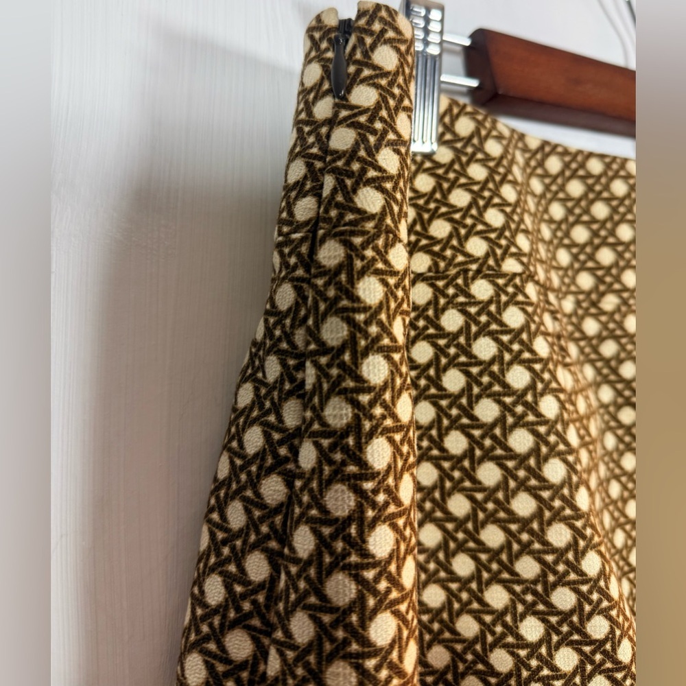 Talbots Size 10 Tan Patterned A-Line Skirt - Picture 6 of 14